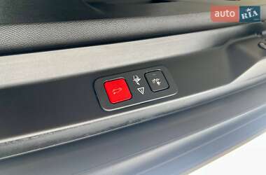 Внедорожник / Кроссовер Peugeot 5008 2017 в 