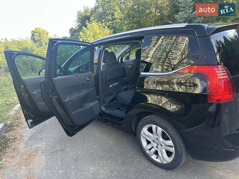 Мікровен Peugeot 5008 2010 в Києві