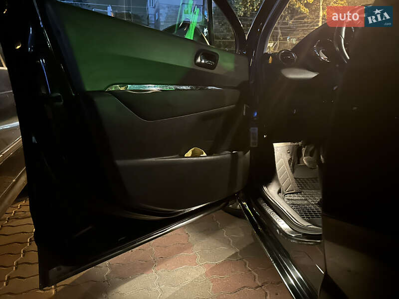 Мікровен Peugeot 5008 2010 в Києві