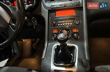 Микровэн Peugeot 5008 2010 в 