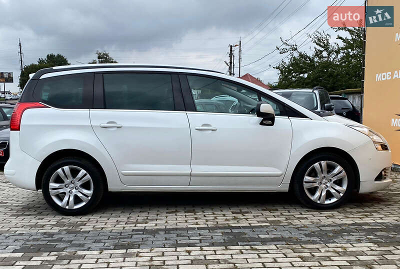Микровэн Peugeot 5008 2013 в Ровно