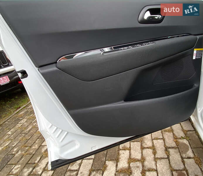 Микровэн Peugeot 5008 2013 в Ровно