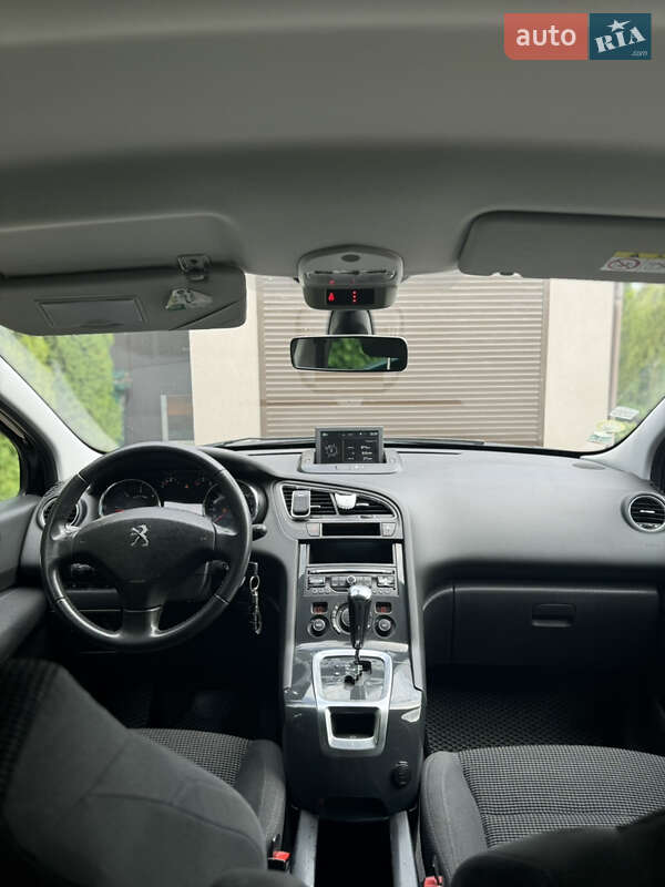 Микровэн Peugeot 5008 2015 в Ивано-Франковске