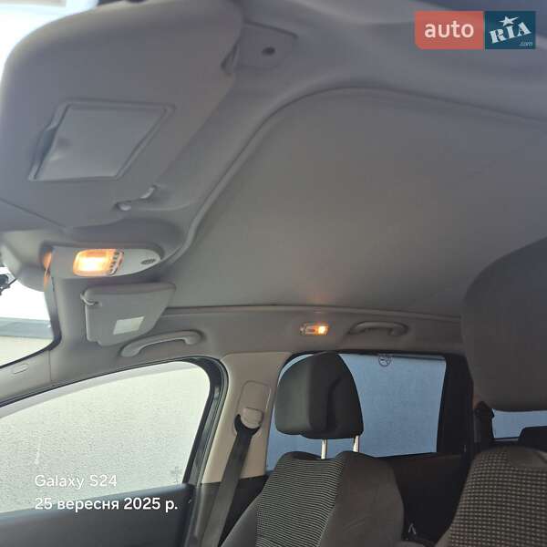 Мікровен Peugeot 5008 2014 в Львові фото 25 Мікровен Peugeot 5008 2014 в Львові