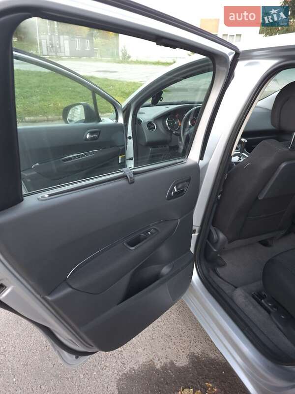Микровэн Peugeot 5008 2011 в Львове фото 16 Микровэн Peugeot 5008 2011 в Львове