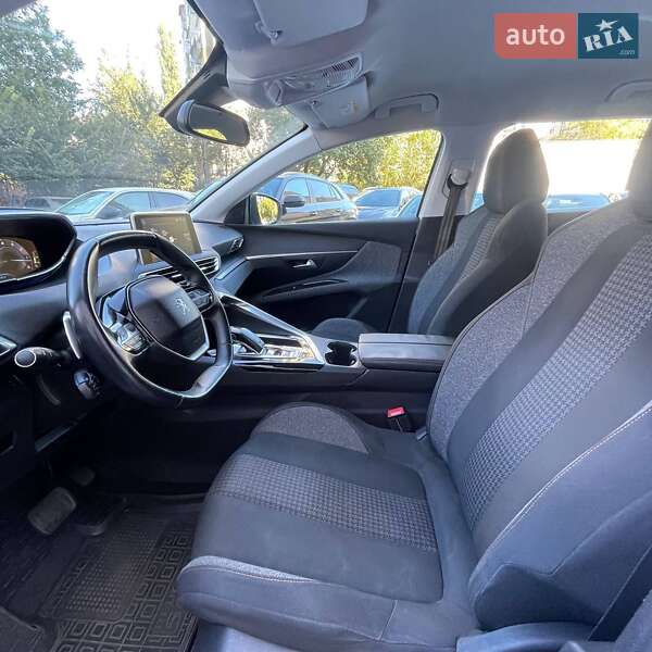 Позашляховик / Кросовер Peugeot 5008 2018 в Одесі фото 7 Позашляховик / Кросовер Peugeot 5008 2018 в Одесі