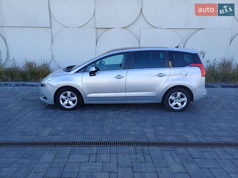 Мікровен Peugeot 5008 2010 в Луцьку