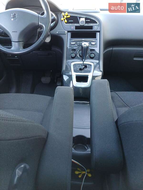 Мікровен Peugeot 5008 2010 в Луцьку