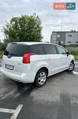 Микровэн Peugeot 5008 2011 в 