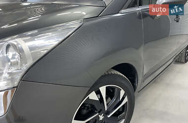Мікровен Peugeot 5008 2011 в  фото 9 Мікровен Peugeot 5008 2011 в