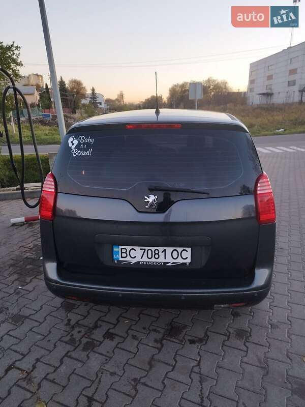 Микровэн Peugeot 5008 2013 в Львове