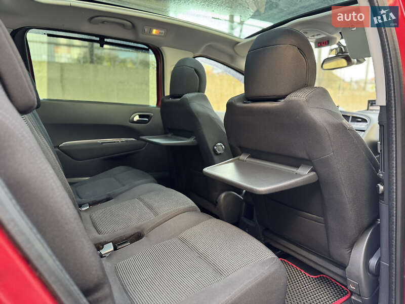Мікровен Peugeot 5008 2011 в Дрогобичі фото 27 Мікровен Peugeot 5008 2011 в Дрогобичі