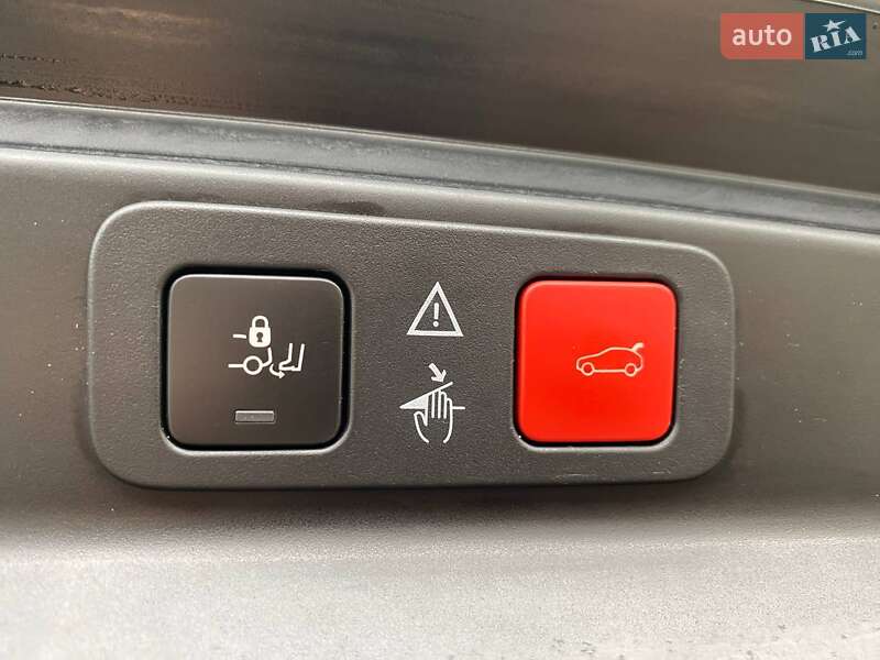 Позашляховик / Кросовер Peugeot 5008 2018 в Хмельницькому фото 13 Позашляховик / Кросовер Peugeot 5008 2018 в Хмельницькому