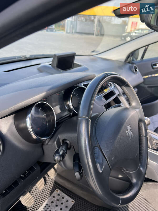 Микровэн Peugeot 5008 2009 в Луцке фото 9 Микровэн Peugeot 5008 2009 в Луцке