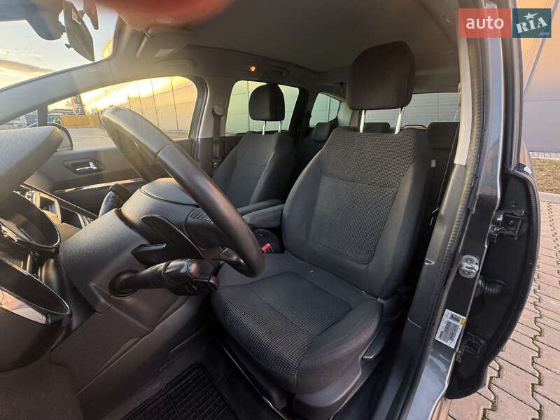 Микровэн Peugeot 5008 2013 в Ивано-Франковске фото 21 Микровэн Peugeot 5008 2013 в Ивано-Франковске