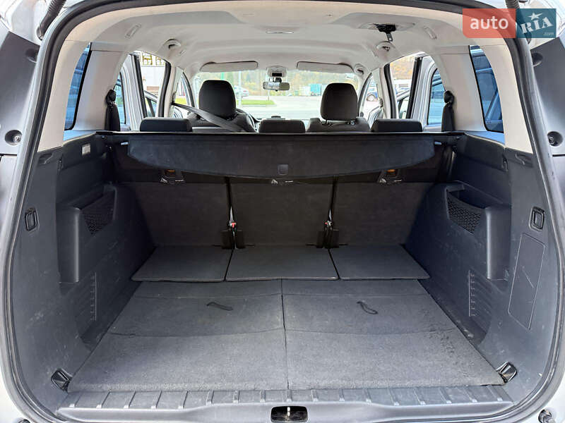 Микровэн Peugeot 5008 2010 в Теребовле