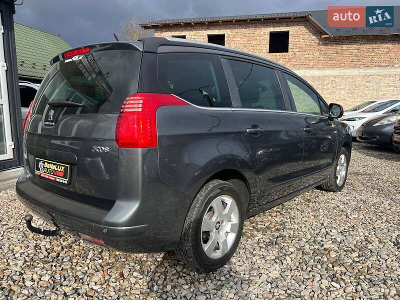 Микровэн Peugeot 5008 2015 в Коломые