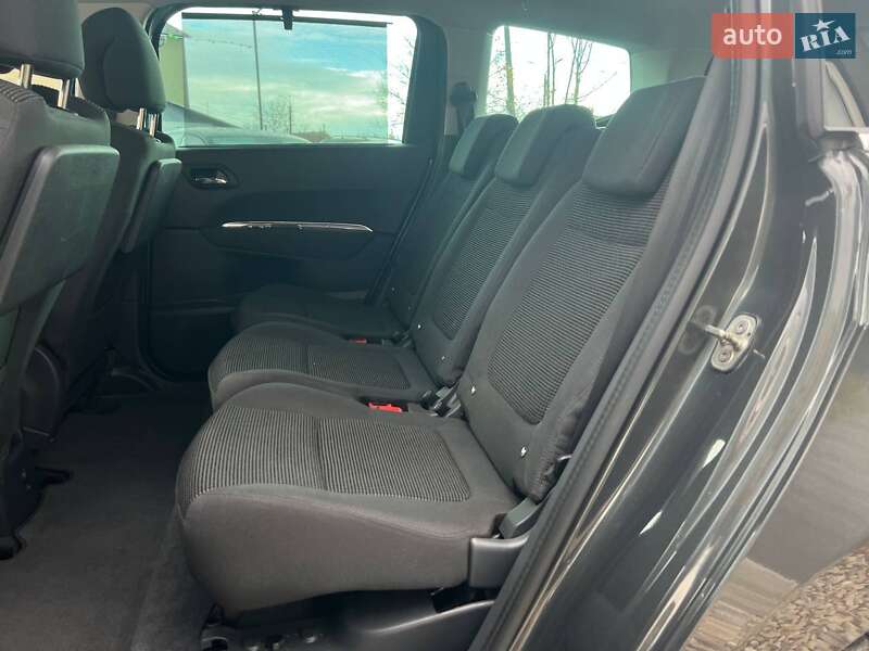 Микровэн Peugeot 5008 2015 в Коломые