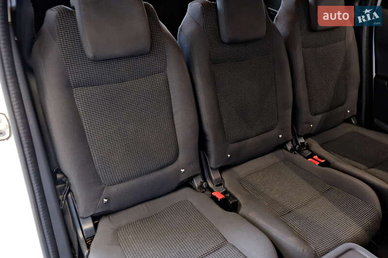 Микровэн Peugeot 5008 2014 в Одессе