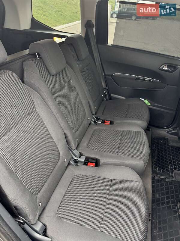 Микровэн Peugeot 5008 2011 в Львове фото 9 Микровэн Peugeot 5008 2011 в Львове