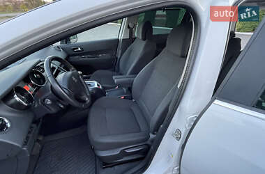 Микровэн Peugeot 5008 2015 в Дубно