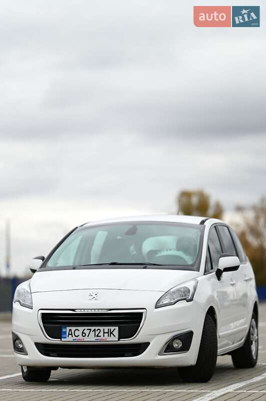 Мікровен Peugeot 5008 2014 в Нововолинську фото 15 Мікровен Peugeot 5008 2014 в Нововолинську
