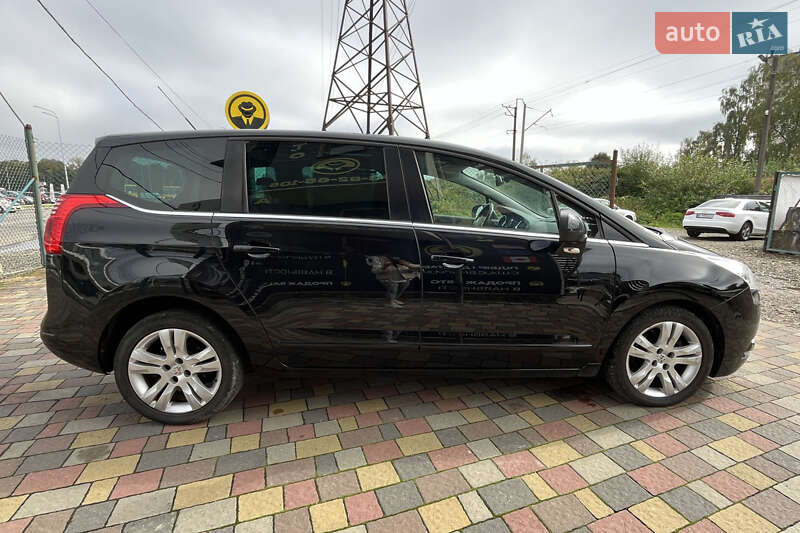 Микровэн Peugeot 5008 2011 в Стрые