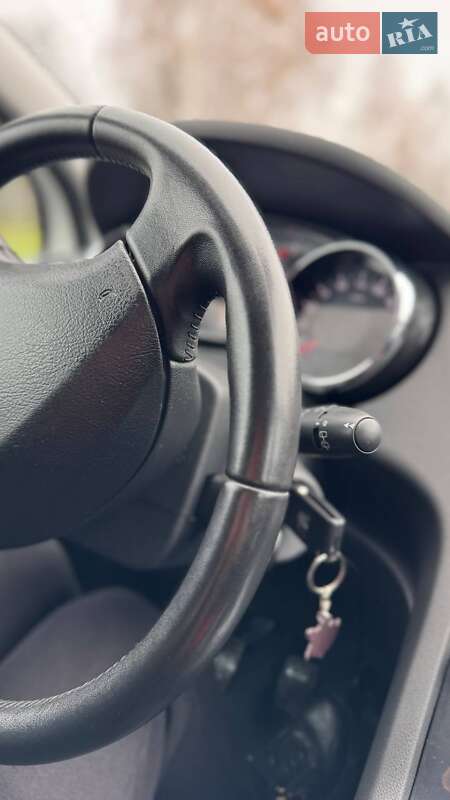 Микровэн Peugeot 5008 2016 в Ковеле фото 6 Микровэн Peugeot 5008 2016 в Ковеле