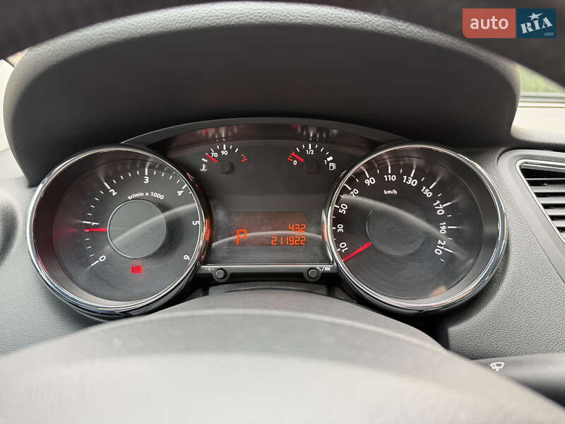 Микровэн Peugeot 5008 2012 в Тернополе