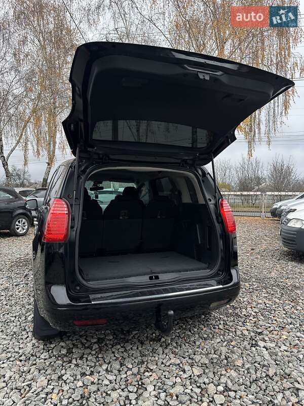 Микровэн Peugeot 5008 2010 в Смеле