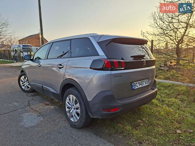 Позашляховик / Кросовер Peugeot 5008 2019 в Львові