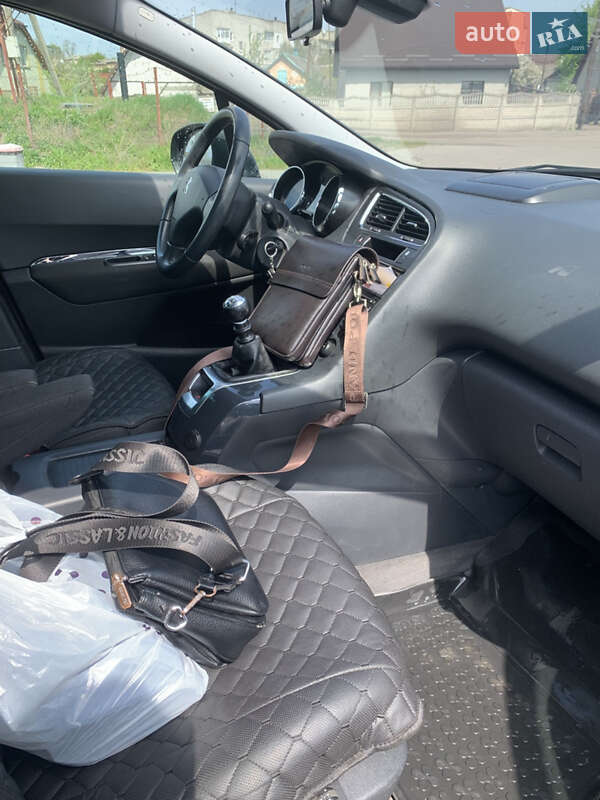 Микровэн Peugeot 5008 2010 в Ровно фото 16 Микровэн Peugeot 5008 2010 в Ровно