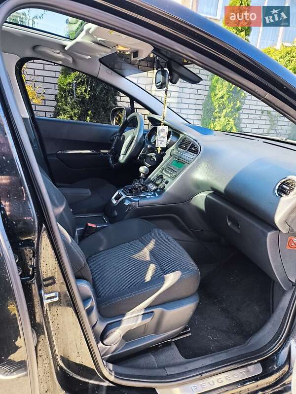 Микровэн Peugeot 5008 2009 в Виннице