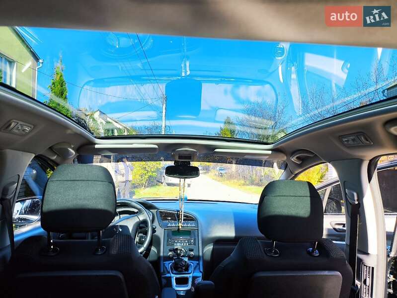 Микровэн Peugeot 5008 2009 в Виннице