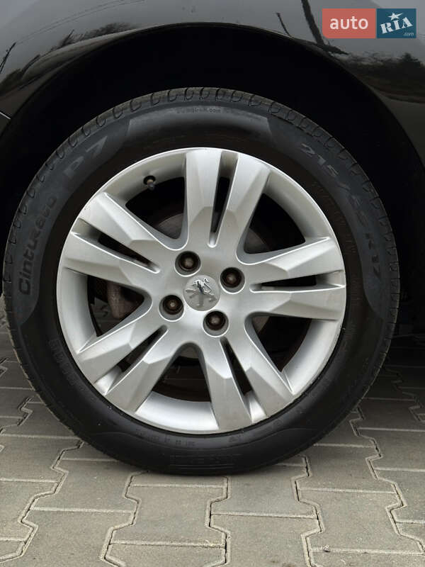 Микровэн Peugeot 5008 2011 в Луцке