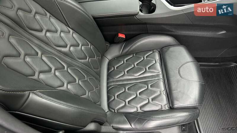 Внедорожник / Кроссовер Peugeot 5008 2019 в Ивано-Франковске