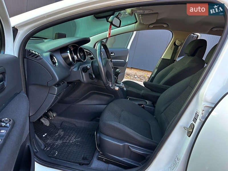 Микровэн Peugeot 5008 2011 в Хмельницком