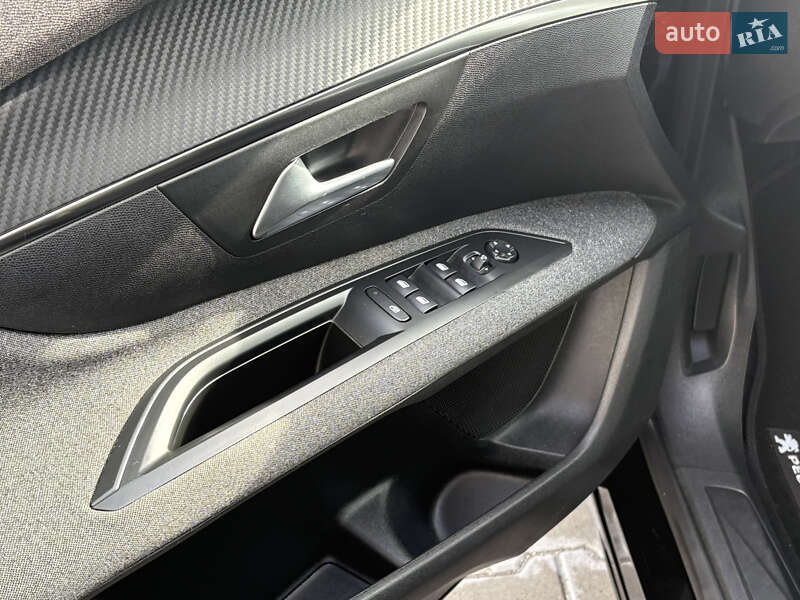 Внедорожник / Кроссовер Peugeot 5008 2020 в Львове фото 38 Внедорожник / Кроссовер Peugeot 5008 2020 в Львове