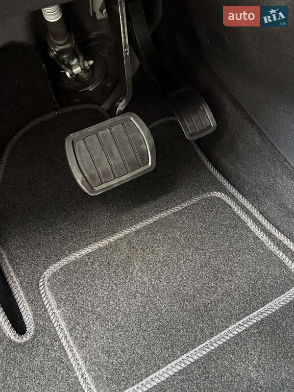 Внедорожник / Кроссовер Peugeot 5008 2020 в Львове фото 50 Внедорожник / Кроссовер Peugeot 5008 2020 в Львове