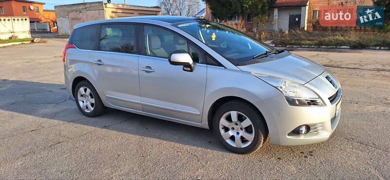 Микровэн Peugeot 5008 2010 в Богуславе фото 3 Микровэн Peugeot 5008 2010 в Богуславе