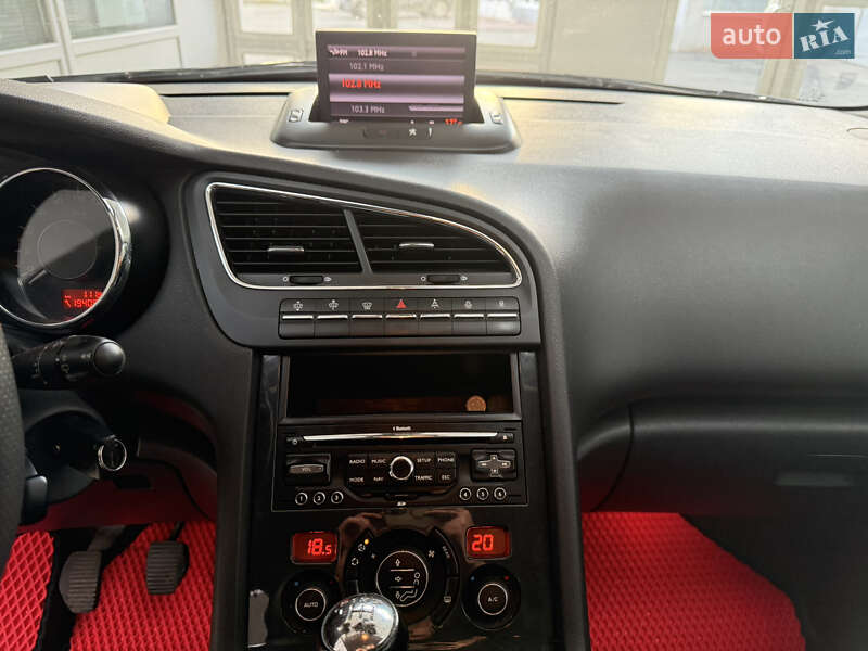 Микровэн Peugeot 5008 2010 в Николаеве фото 13 Микровэн Peugeot 5008 2010 в Николаеве