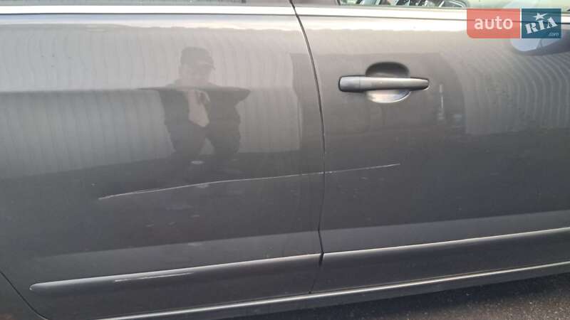 Микровэн Peugeot 5008 2010 в Виннице