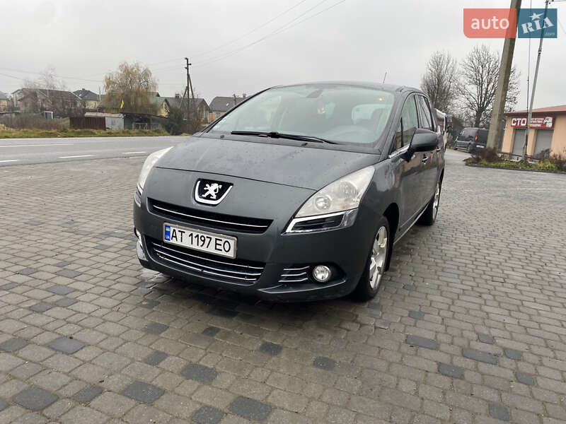Микровэн Peugeot 5008 2013 в Надворной фото Микровэн Peugeot 5008 2013 в Надворной