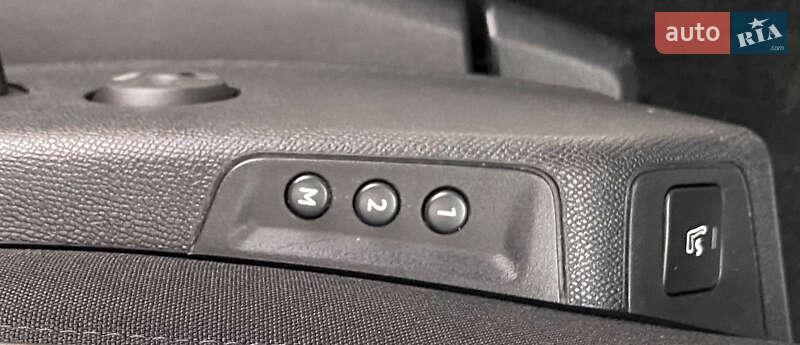 Позашляховик / Кросовер Peugeot 5008 2018 в Львові фото 28 Позашляховик / Кросовер Peugeot 5008 2018 в Львові