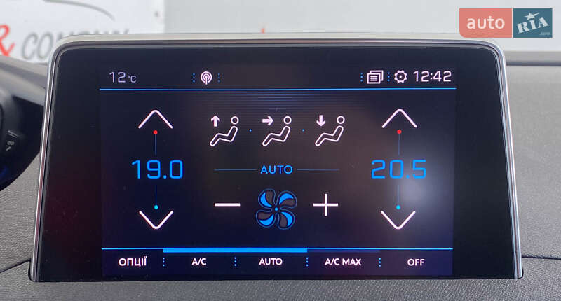 Позашляховик / Кросовер Peugeot 5008 2018 в Львові фото 31 Позашляховик / Кросовер Peugeot 5008 2018 в Львові