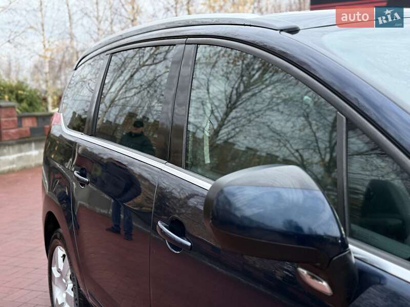 Мікровен Peugeot 5008 2011 в Рівному