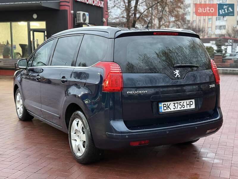 Мікровен Peugeot 5008 2011 в Рівному