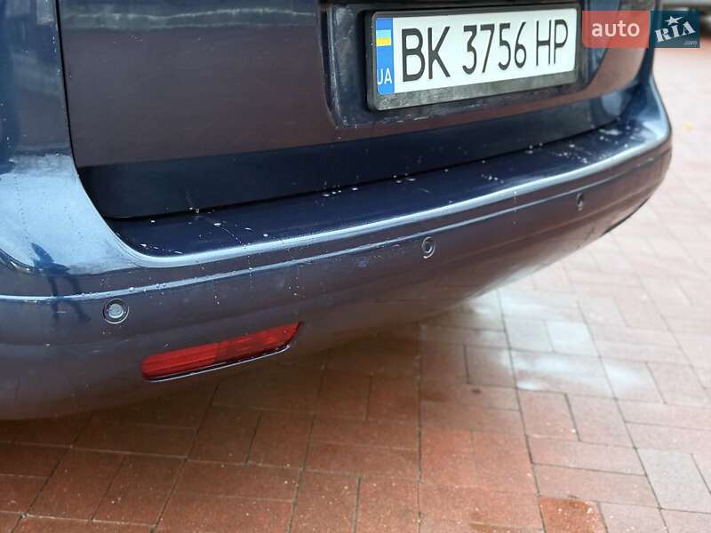 Мікровен Peugeot 5008 2011 в Рівному