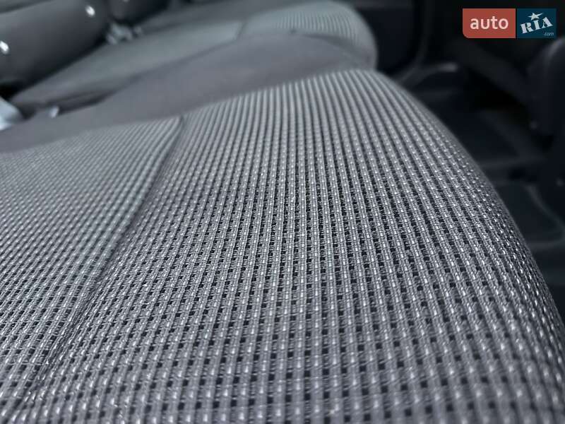 Мікровен Peugeot 5008 2011 в Рівному