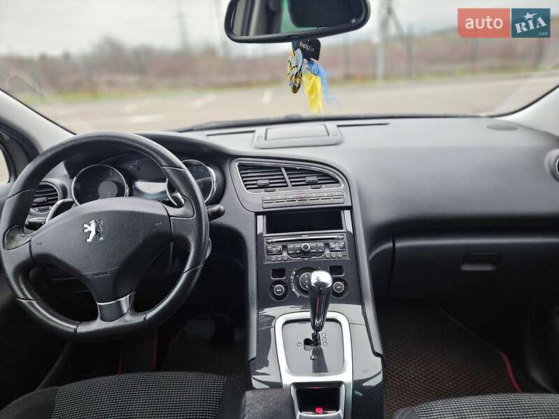 Микровэн Peugeot 5008 2010 в Ровно фото 4 Микровэн Peugeot 5008 2010 в Ровно
